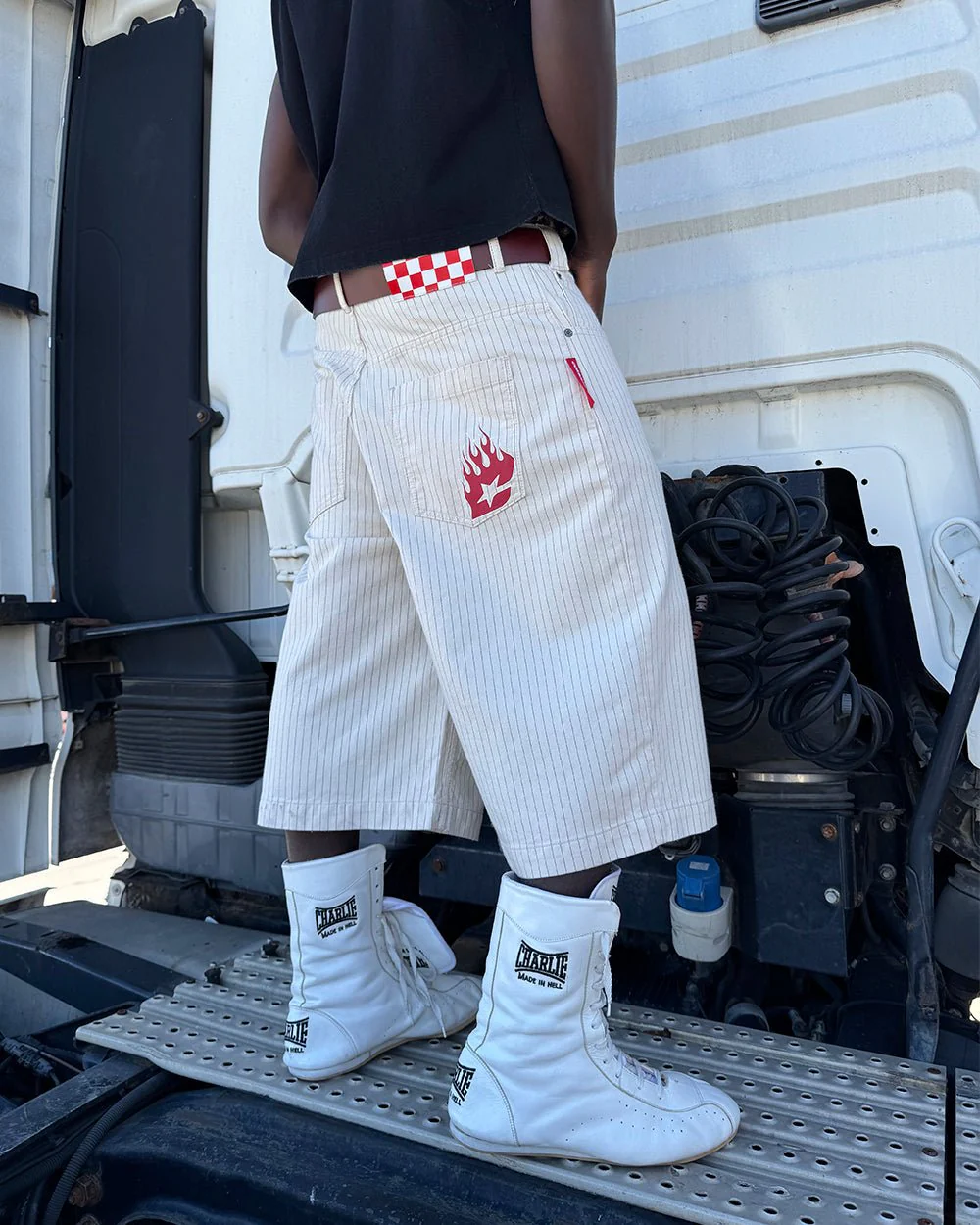 STRIPE FADE JORTS WHITE - Image 7