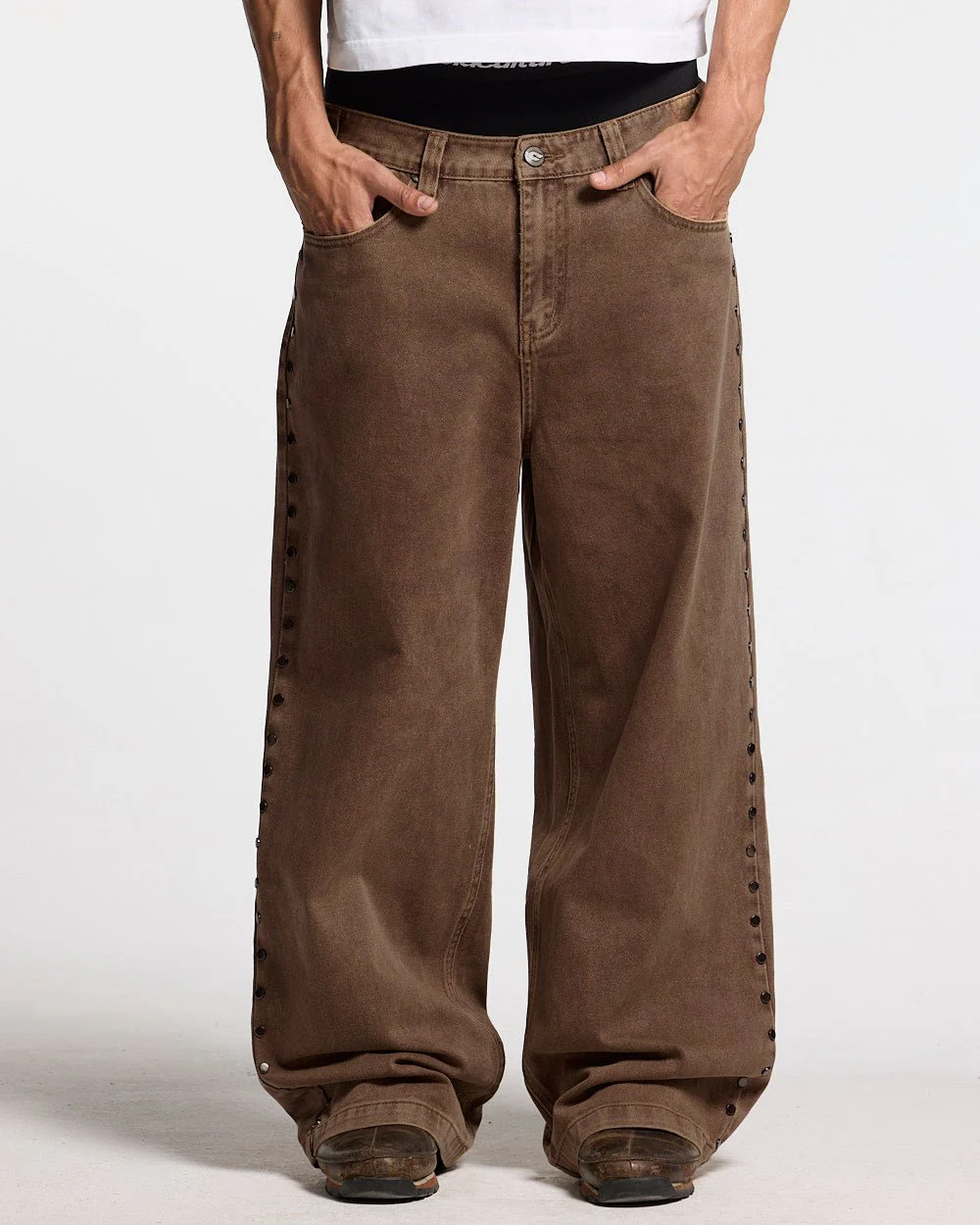 STUDS PANTS BROWN DENIM - Image 2