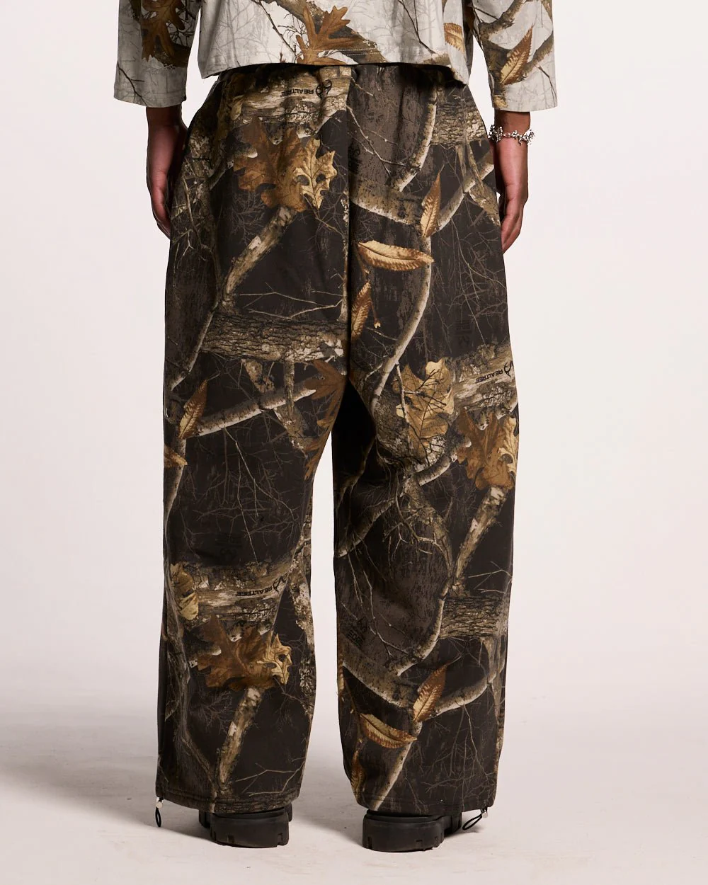 SWEATPANTS REALTREE BLACK - Image 4