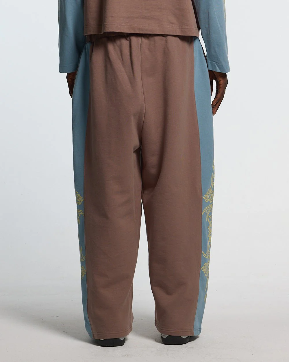 TRIBAL SWEATPANTS BROWN & BLUE - Image 3