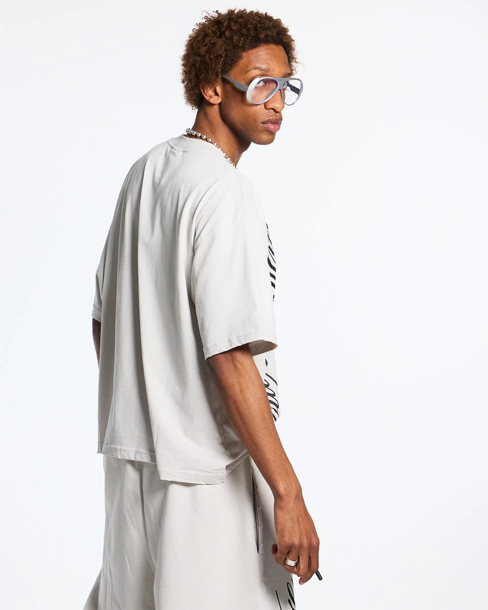 SCRIPT TEE LIGHT GREY - Image 4