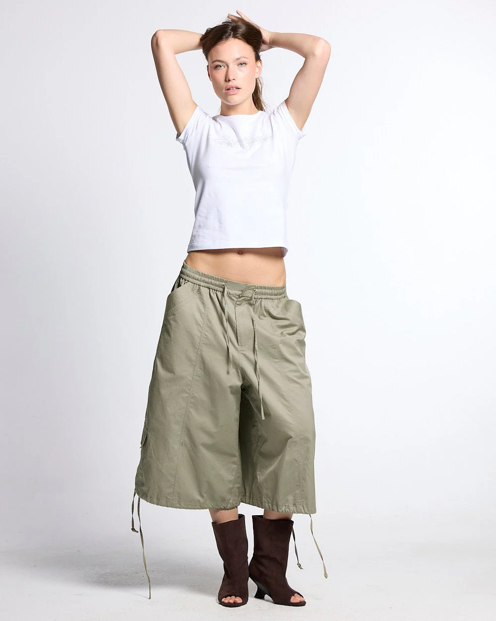 UTILITARY CAPRI PARACHUTE CREAM - Image 9
