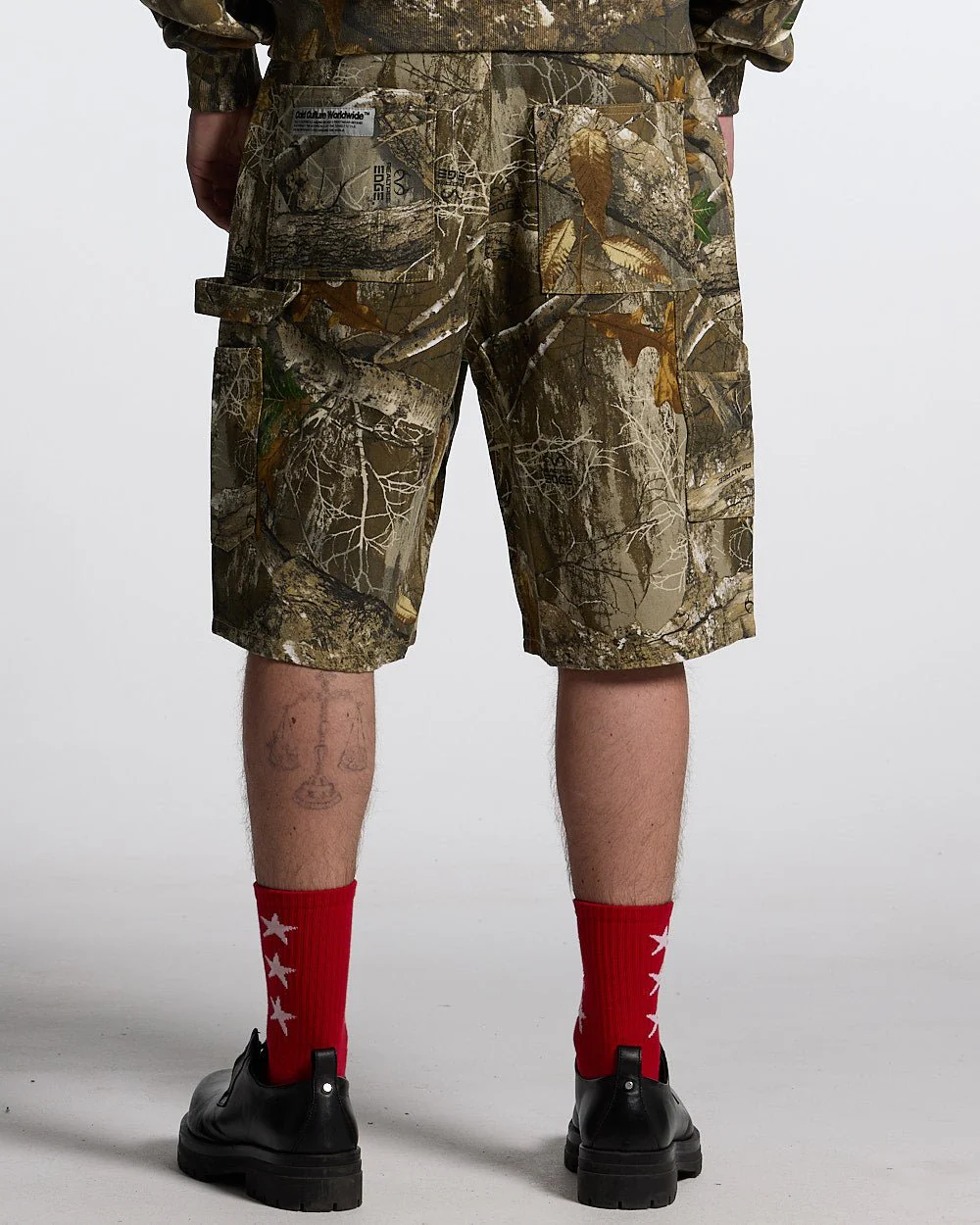V1 CARPENTER SHORTS REALTREE - Image 4