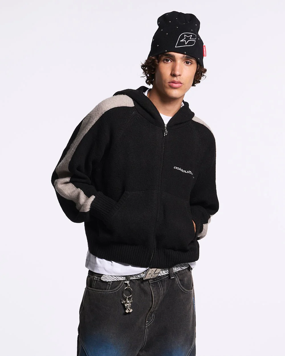 VIBRANT TEDDY KNIT BLACK - Image 3