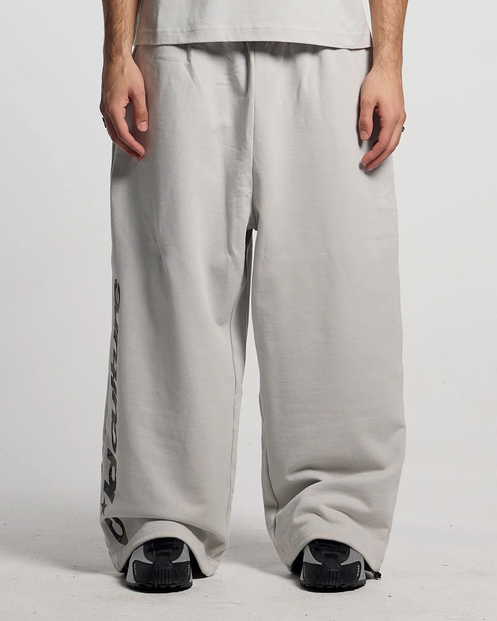 WILD CAMO SWEATPANTS LIGHT GREY - Image 2