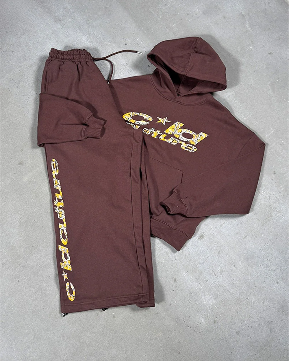 WILD SNAKE SWEATPANTS BROWN - Image 9
